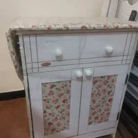 میز اتو ام دی اف دارای صندلی نشیمن