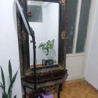 میز و آینه قدی سالم قیمت مناسب