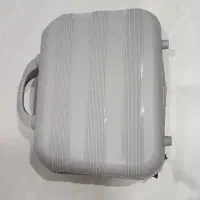 چمدان آرایشی