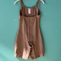 گنهای بعد عمل جراحی|لباس|رشت, بازار|دیوار