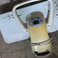 اتو پرس کاملا سالم   بخاطرشکستگی روش میفروشم