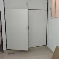 درب کمد دیواری سالم تمیز