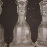 شیشه قلیان قدیمی عطیقه|کلکسیون اشیاء عتیقه|یزد, |دیوار