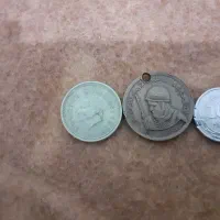 کلکسیونی|کلکسیون اشیاء عتیقه|مهاجران, |دیوار