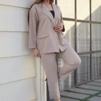 همکار خانم هلدینگ عکاسی فیگو