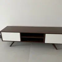 میز زیر تلویزیون