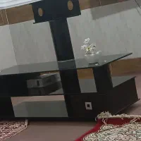 میز تلویزیون شیشه ای