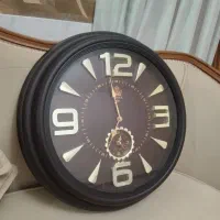 ساعت دیواری