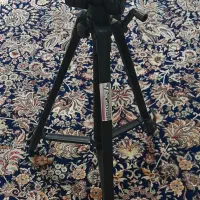 سه پایه دوربین