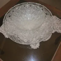 مقداری ظروف
