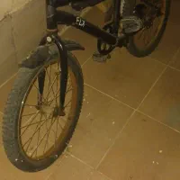 دوچرخه سایز 20 سالم فقط زین نداره