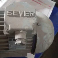 دوعدد الکترو موتور سه فاز