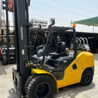 لیفتراک کوماتسو ۵ تن صفر