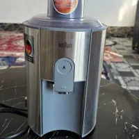 آبمیوه گیری براون J700 فقط ۳ بار ازش استفاده شده