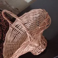 سبد حصیری برای تزیین