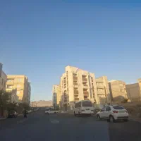 نگهبان ساختمان میخوام