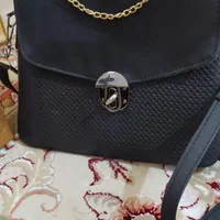 کیف دوشی کم کار کرده بزرگ و جادار هستن