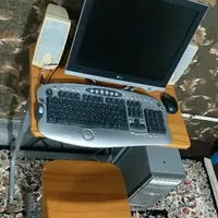 کیس کامپیوتر مانیتور اسپیکر موس کیبورد میز و صندلی
