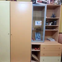 کتابخانه و ویترین