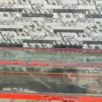 ویترین فروشی 2ونیم متری  و استند شکلاتی