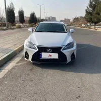 لکسوس IS300