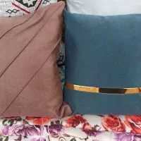 بالش متکا وبالش خوب .کوسن|رختخواب، بالش، پتو|کارون, |دیوار