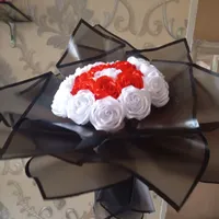 گل رز روبانی