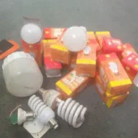 تعدادی لامپ کم مصرف نو و دست دوم