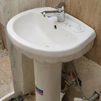 نصاب پمپ وتانک،آبگرمکن،لوله‌کشی آب،تاسیسات،برقکاری|خدمات پیشه و مهارت|ابریشم, |دیوار