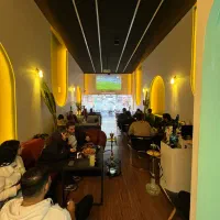 کارگر ساده برای کافه