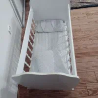 گهواره تخت کودک تا دو سه سال و سرویسش|تخت و سرویس خواب|مرند, |دیوار