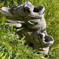 کفش بالسینیگا