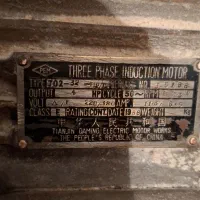 یک عدد دینام ۳ فاز