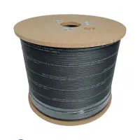 نیروی کار مرد کابل کشی فیبر نوری