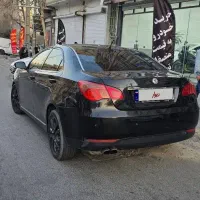 خودرو ام جی 550