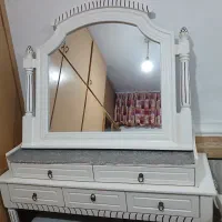 میز آرایشی کاملا نو وسالم