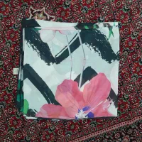 دامن و روسری نو ۵۰ هزار