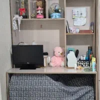 میز کامپیوتر وکتابخانه