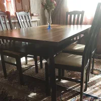 میز ناهار خوری ۶ نفره چوبی.