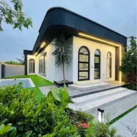 مراکشی جذاب سندار با استخرچهار فصل