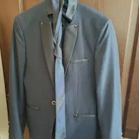 کت شلوار شیک همراه با جلیقه و کراوات و پیراهن سفید|لباس|کاشان, زیارتی|دیوار