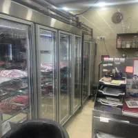 مرغ کار خانم کار در مرغ فروشی