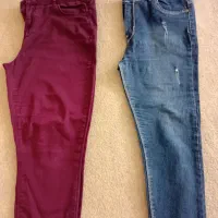 شلوار لی زنانه قیمت هر کدام ۱۰۰۰۰۰ ت