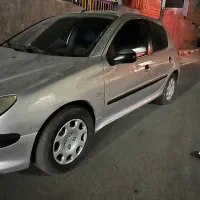 206 مدل 82 سالم