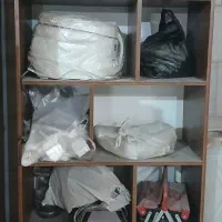 کتابخانه یا جاکفشی