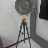 ساعت ایستاده