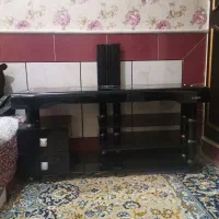 میز تلویزیون شیشه ای