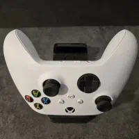 دسته ایکس باکس + داک شارژ دسته و باتری شارژی|کنسول، بازی ویدئویی و آنلاین|تهران, شهرک گلها|دیوار