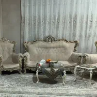مبل پنج نفره به همراه میز و عسلی