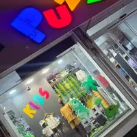 فروشنده خانم و آشنا به فضای مجازی